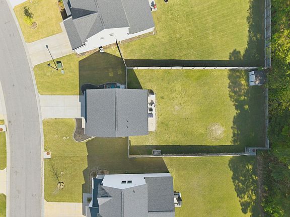 3rd image of 166 Cypress Plantation Rd
