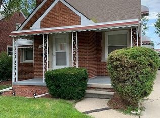20850 Redmond Ave, Eastpointe, MI 48021