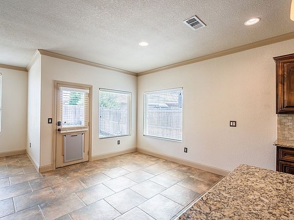 3rd image of 6607 Vanguard Rd