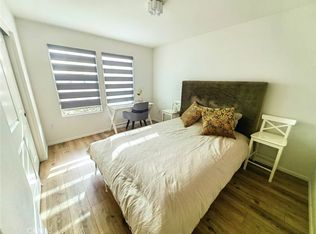 877 Orchid Way UNIT B, Azusa, CA 91702