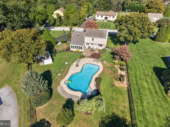 494 Rolling Dr, West Chester, PA 19380