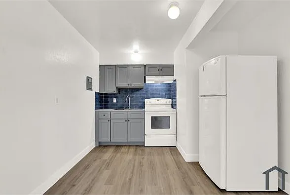 2 bed, 800 sqft, $1,795 — Photo 3