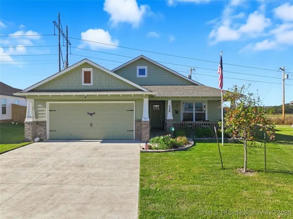 738 W 54th St, Sand Springs, OK 74063