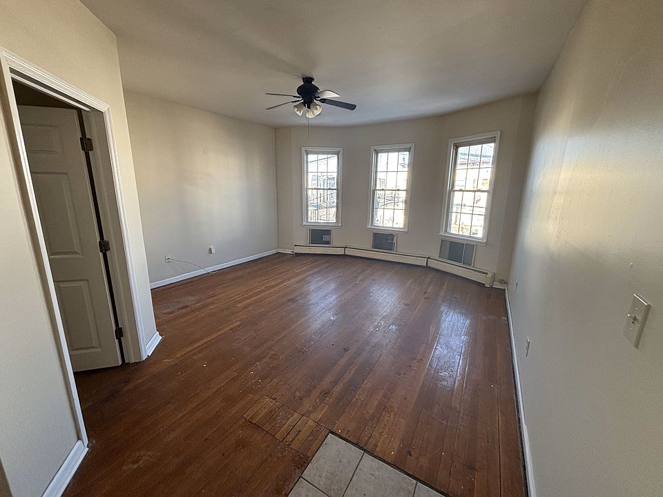 1st image of 514 Washington Ave #2