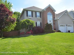 1205 Mohegan Rd, Wall Township, NJ 08736