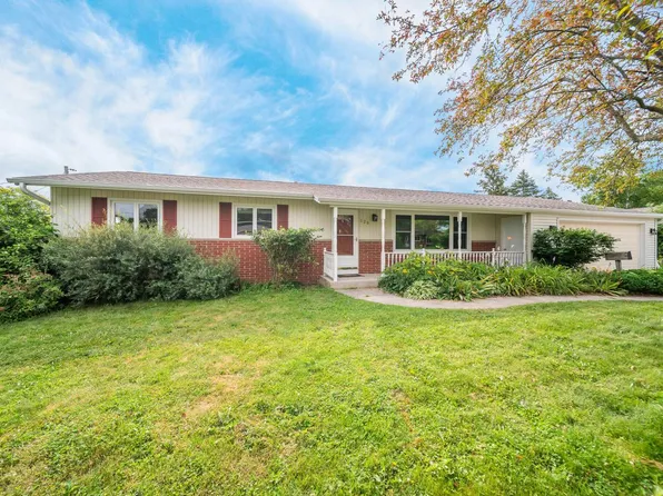 520 Lynwood DRIVE, Sheboygan Falls, WI 53085