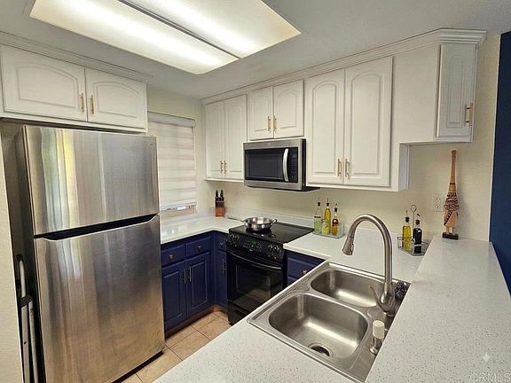 4th image of 1677 Melrose Ave Unit E