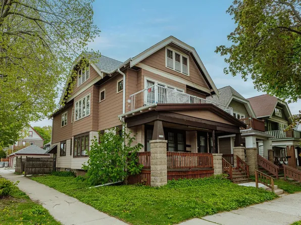 2044 N 58th STREET, Milwaukee, WI 53208