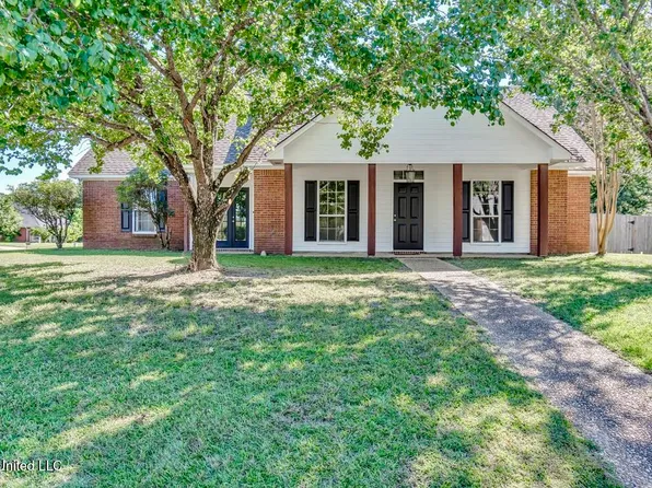 301 White Oak Dr, Brandon, MS 39047