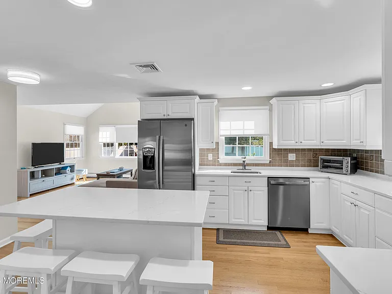807 Prospect Ave — Photo 12