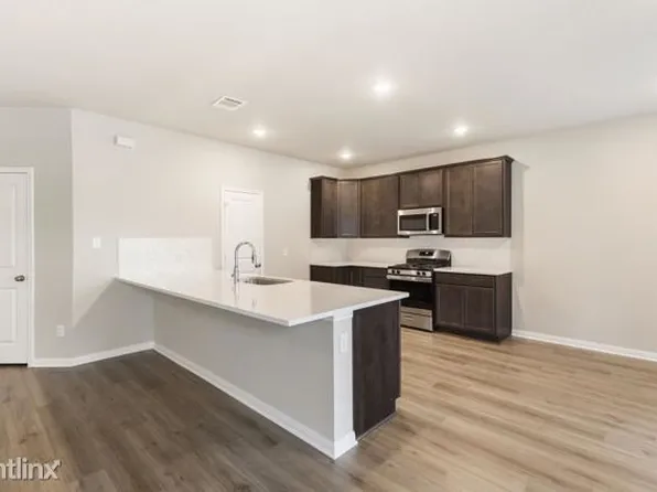 14373 S Summerchase Cir #R, Willis, TX 77318