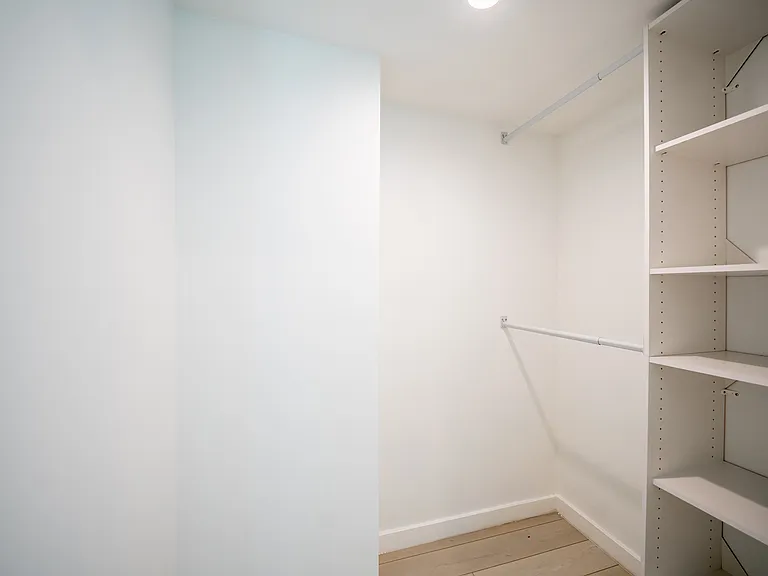 246 1/2 N Dillon St #246-1/2 — Photo 21