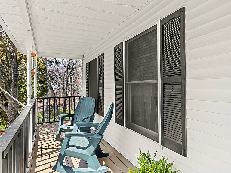 52 Summit Dr — Photo 5