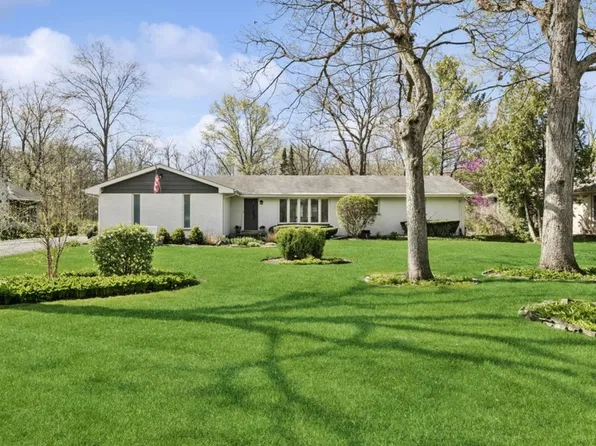 14623 W River Oaks Dr, Lincolnshire, IL 60069