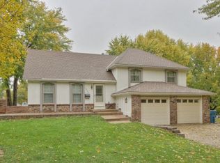 10606 W 48th St, Shawnee, KS 66203