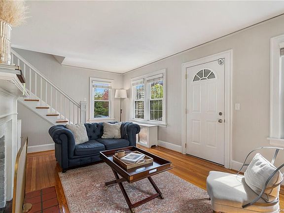 3rd image of 53 Warren Ave