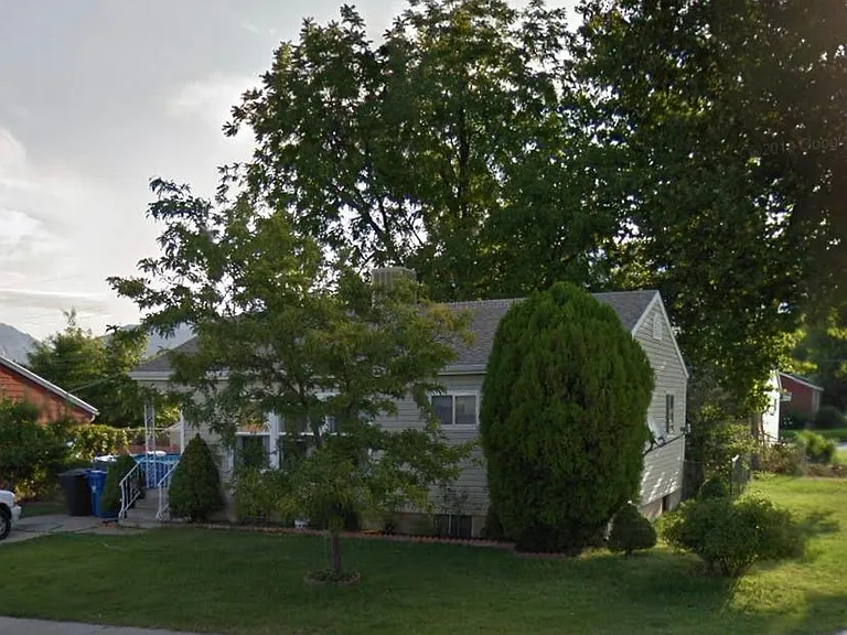 4640 S 475 W — Photo 3