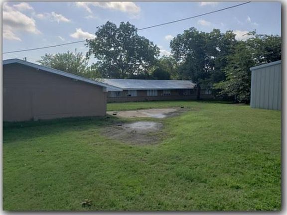 3rd image of 1023 E Odneal St
