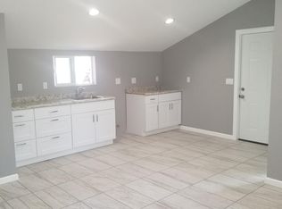 7512 Garden Grove Ave, Reseda, CA 91335