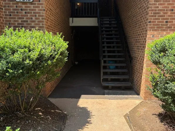 4519B Edwards Mill Rd, Raleigh, NC 27612