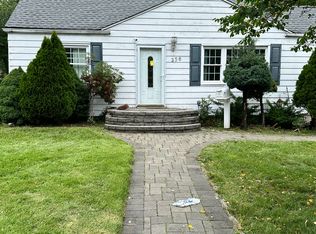 356 Amherst Rd #0, Linden, NJ 07036