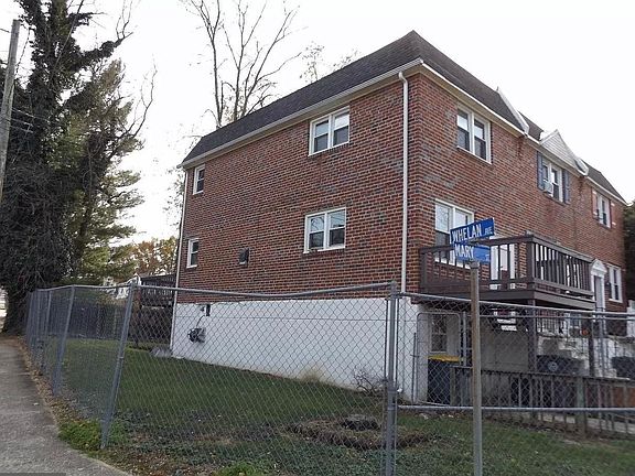 2nd image of 300 Mary St