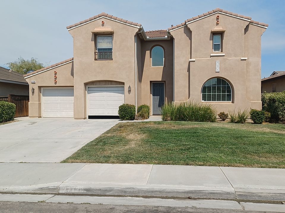 1st image of 27738 Fairmont Dr