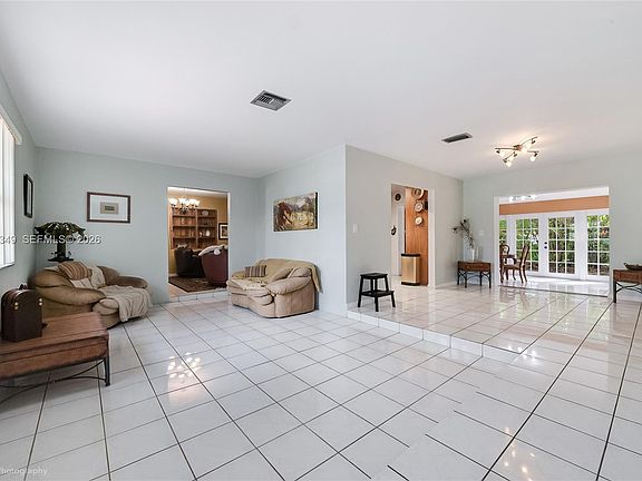 2nd image of 9500 SW 79th St