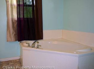 188 S Cave Ave, Rockaway Beach, MO 65740