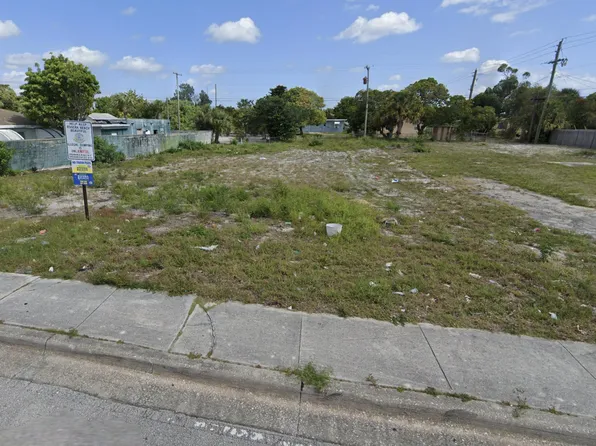 X W 28th Street, Riviera Beach, FL 33404
