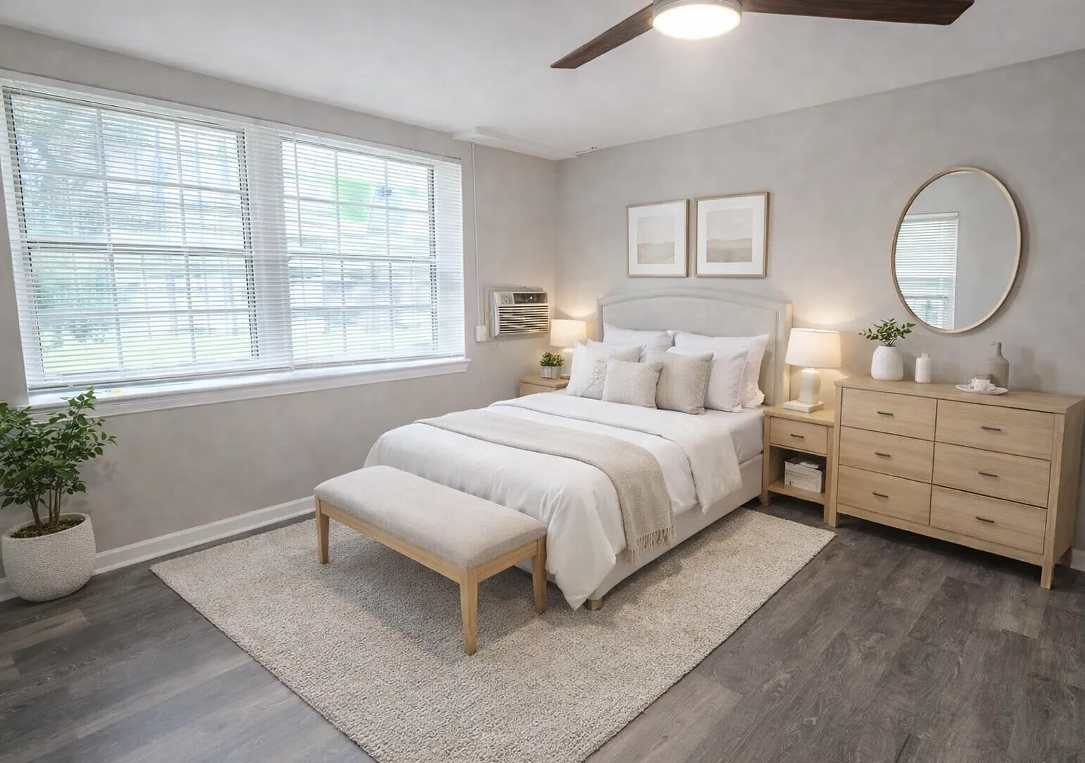 2026 Move-In Special $500 Lease Signing Bonus!! Comfortable 2br Condo With Easy Metro Access — Photo 2