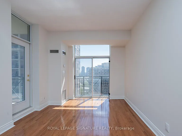 1101 Leslie St #1106 — Photo 2