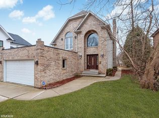 392 Jefferson Ave, Glencoe, IL 60022