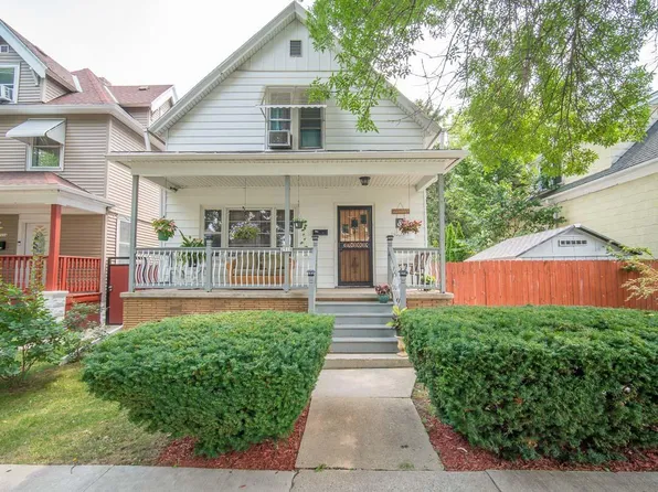 2518 S 28th St, Milwaukee, WI 53215