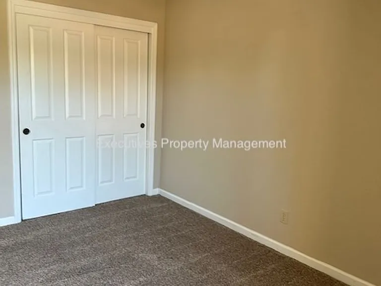1103 Acapulco Ct — Photo 23