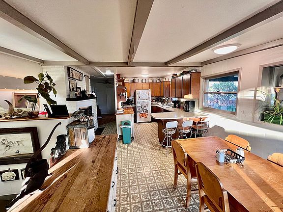 Open concept kitchen 