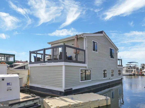 650 Wharf St SW #Z-01, Washington, DC 20024