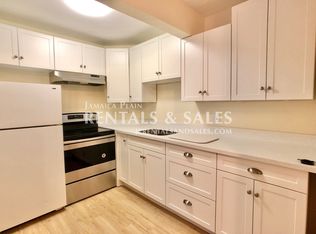 804 Centre St APT 5, Jamaica Plain, MA 02130