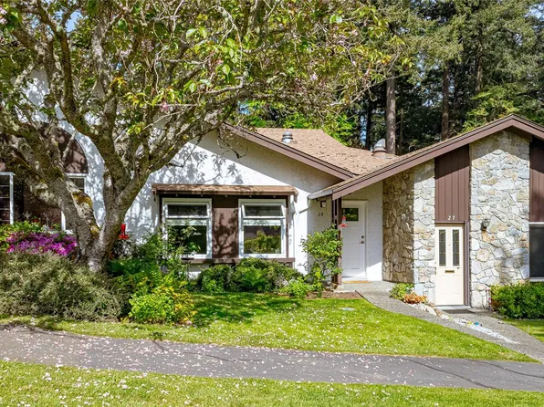278 Island Hwy #28, View Royal, BC V9B 1G5