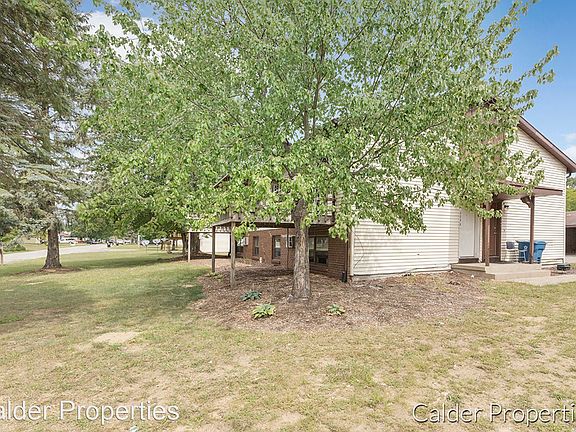 2nd image of 2944 Vineland Ave SE #10447426