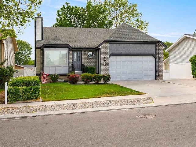 S Azure Meadow Dr, Salt Lake City — Photo 1
