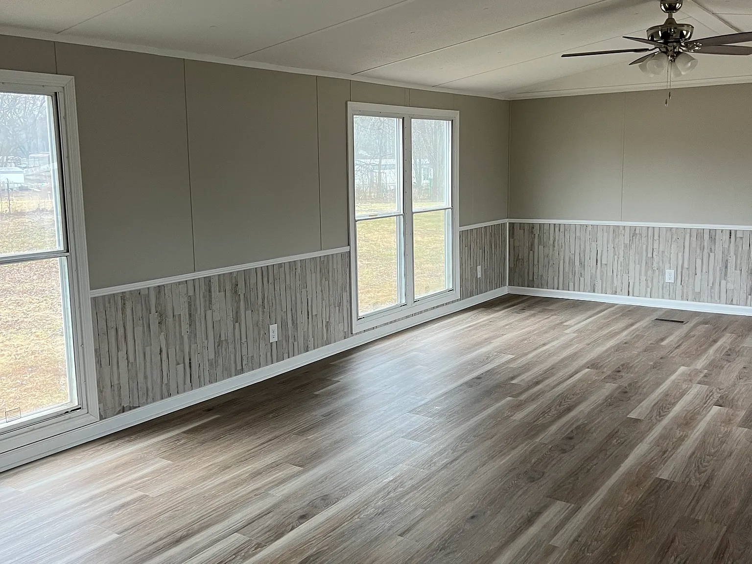 3 bed, $795 — Photo 2
