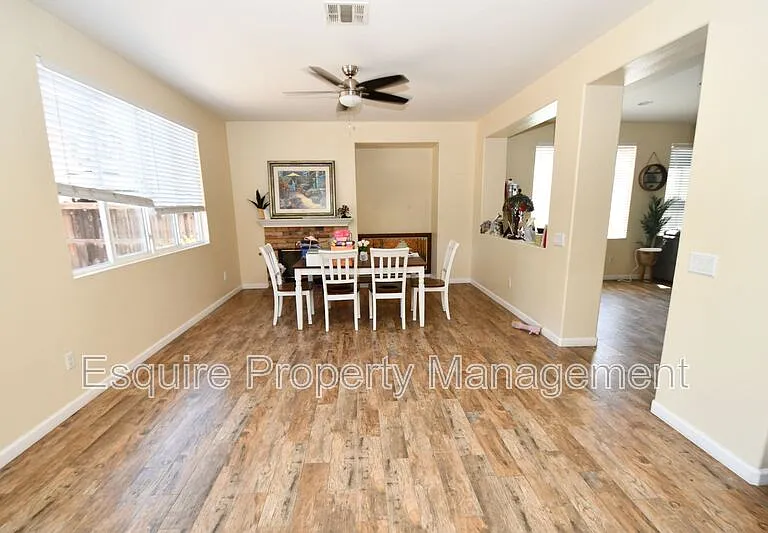 371 Huerta St — Photo 7