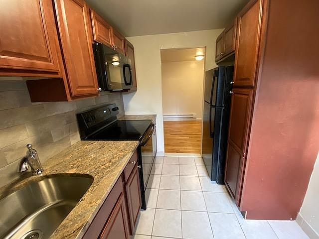 1st image of 310 S Central Ave #10