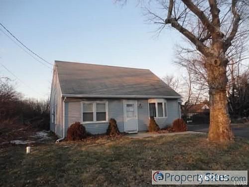 1st image of 3701 Greenway St