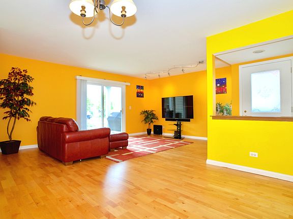 2nd image of 2040 Windemere Cir #2040