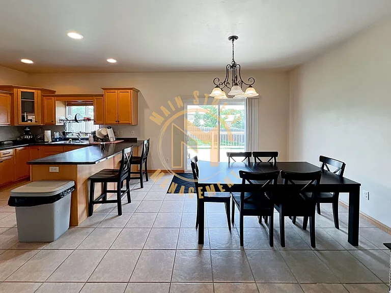 2662 Cormier Rd — Photo 9