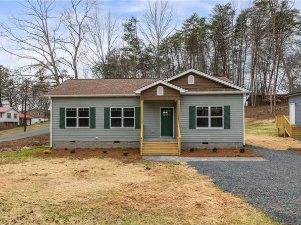 311 Charlie St, Eden, NC 27288