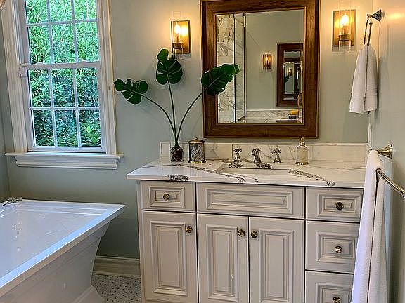4th image of 6033 Spinnaker Cove Ct