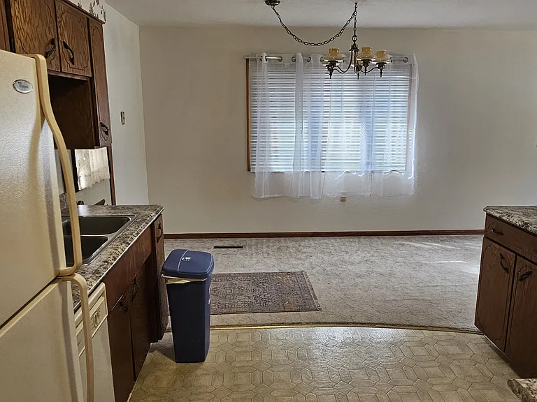 715 Code Ave S — Photo 8